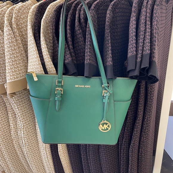 MICHAEL KORS CHARLOTTE LARGE TOP ZIP TOTE PALMETTO GREEN COLOR
NWT - Picture 14 of 16